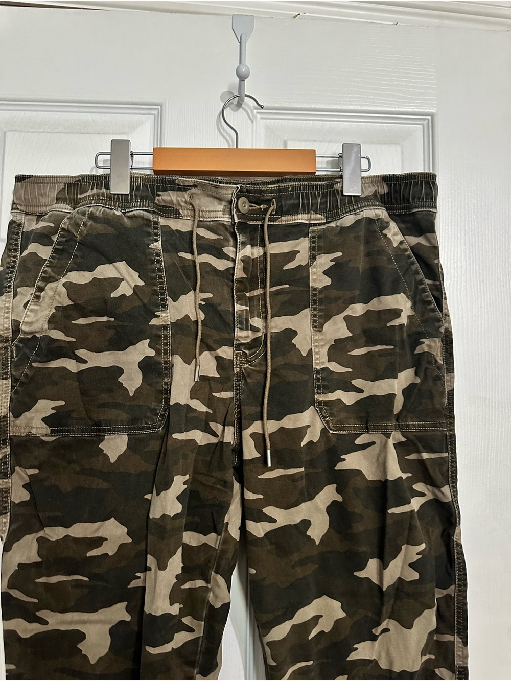 American Eagle Camo Jogger Pants Size 18 Regular